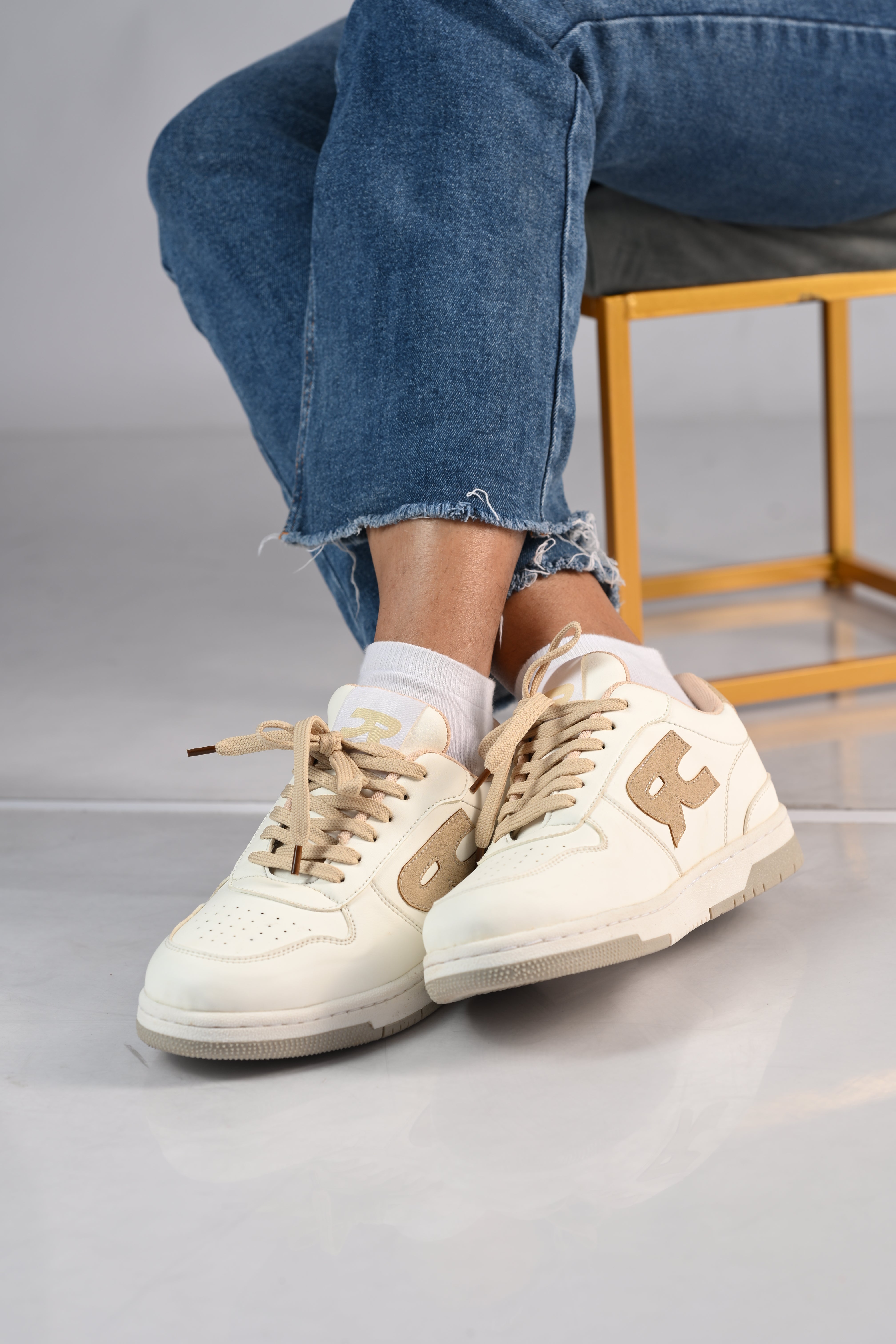 Echelon - Ivory Light